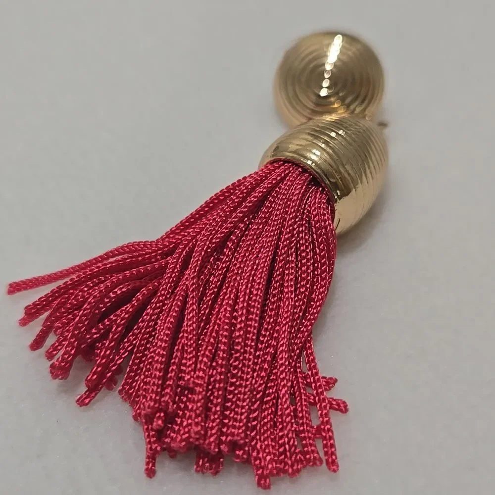 BaubleBar elegant gold